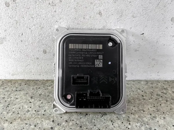 Strålkastarstyrningsmodul OEM 984319448001 - Peugeot image 2