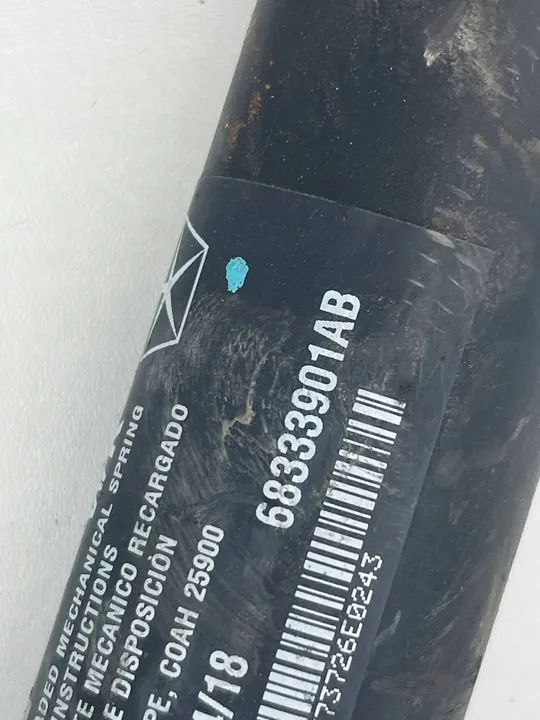 Jeep Grand Cherokee 2017 Vänster Bakstötdämpare 68333901AB image 2