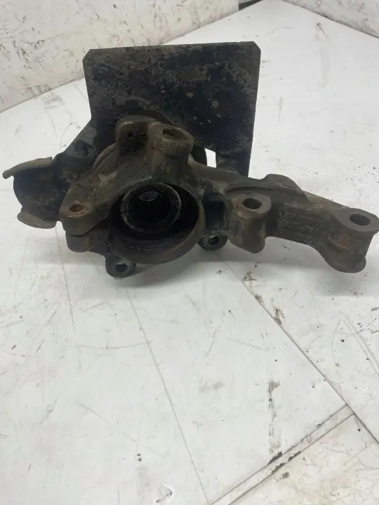 Moyeu de roue avant BA0258A côté droit Audi Coupe image 4
