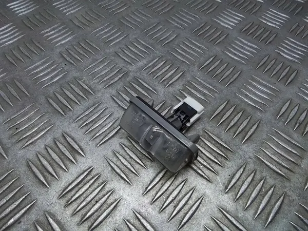Kennzeichenleuchte Lexus RX OEM A045053 - Gebraucht image 3