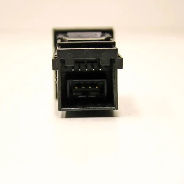AUX-uttag OEM 1712A010819 för Toyota Camry VIII image 4