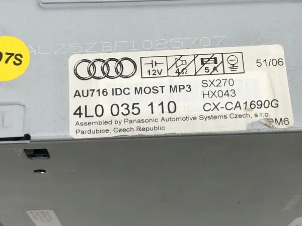 Mudador CD Audi Q7 OEM 4L0035110 - Usado image 5