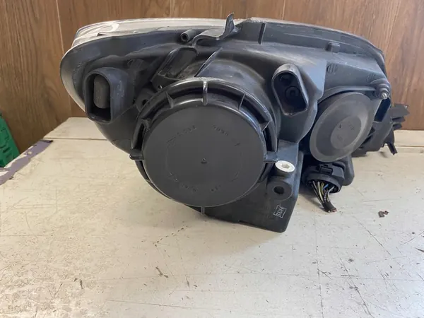 VW GOLF VI 6 PLUS 10- FAROL ESQUERDO OEM 5M1941005G image 9