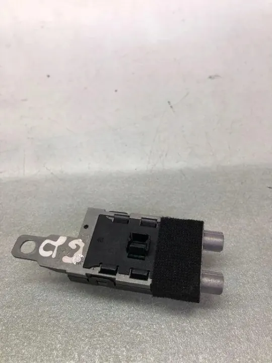 Amplificador de antena OEM 50577902 para Alfa Romeo Giulia image 2