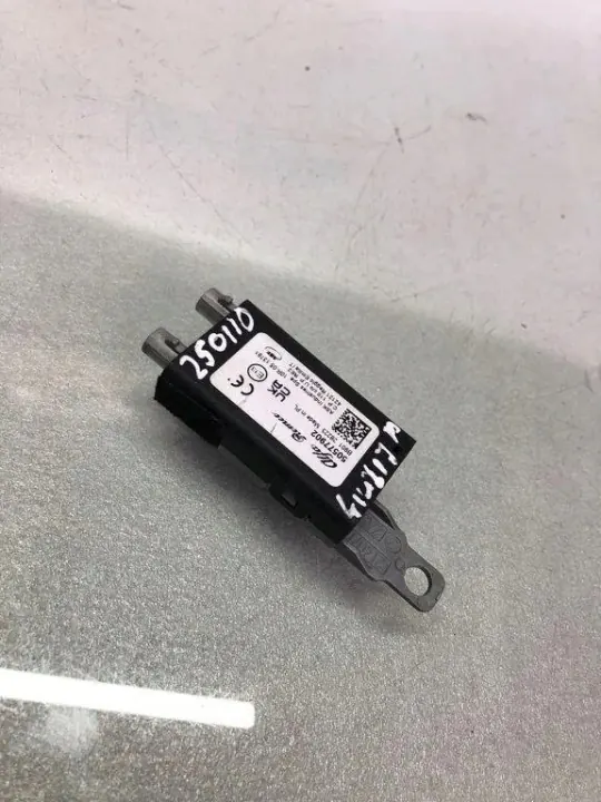 Amplificador de antena OEM 50577902 para Alfa Romeo Giulia image 3