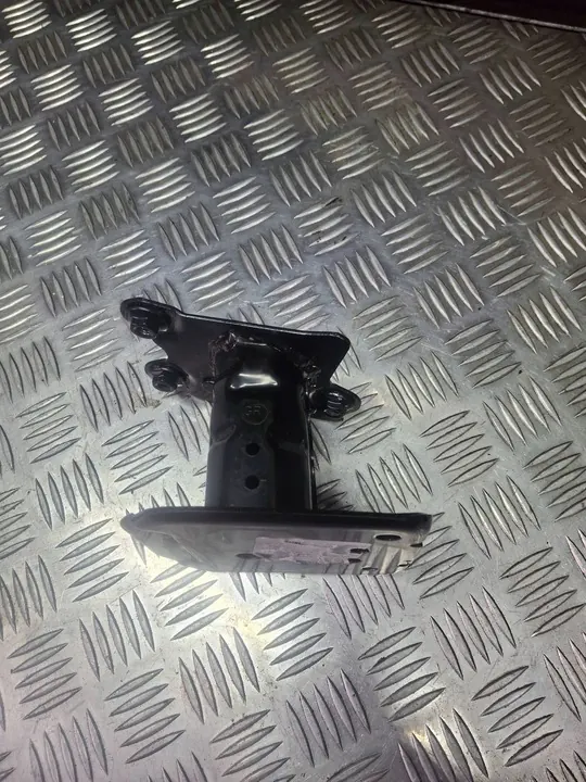 Toyota RAV 4 (XA40) 2015 Takapuskuri Vahvistus image 2