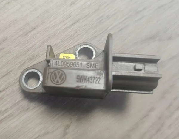 Sensor de impacto airbag OEM 4L0959651 Audi Q7 4L image 3