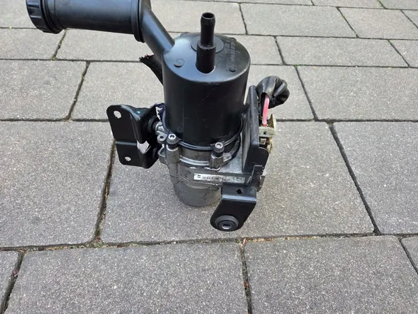 Servostyrningspump CITROEN C4 II B7 DS4 HPI image 5