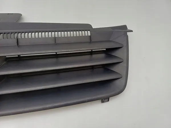 VW Polo 9N Chrome Grill 2001-2004 6Q0853651C image 4