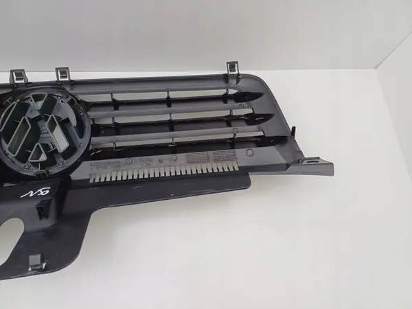 VW Polo 9N Chrome Grill 2001-2004 6Q0853651C image 8