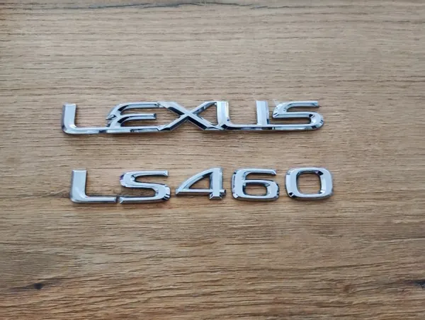OEM 75443-50140 Lexus LS460 Kofferraumemblem - Gebraucht image 2