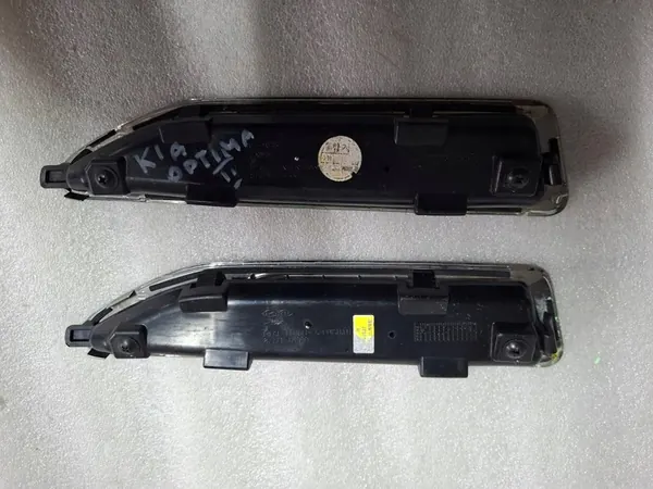 Kia OE 87771-D4000 lokasuojan lista image 3