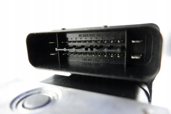 Pompe ABS OEM 3M51-2M110-AD pour Mazda 3 1.6D image 6