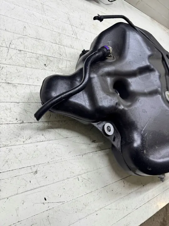 Gebrauchte AdBlue-Tankpumpe OEM 4G0131877 für Audi A6 C7 image 4