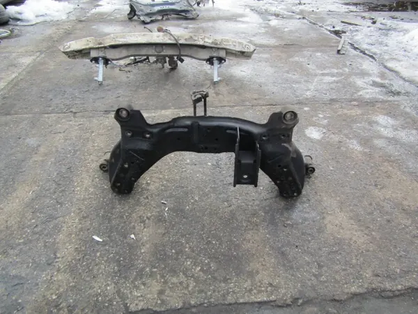 Nissan Primera P12 Vorderachsträger OEM AK-6-90797 image 3