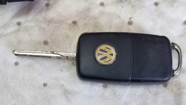 Ontsteekschakelaar OEM 4B0905851Q voor VW Polo 1.9L Diesel image 6