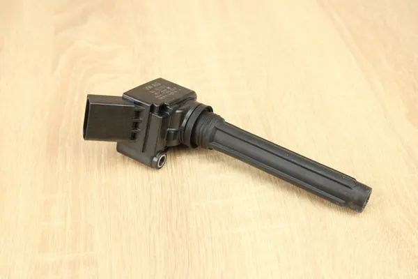 Bobina de ignição original Audi A4 B9 A5 F5 2.0 TFSI 06L905110E image 2