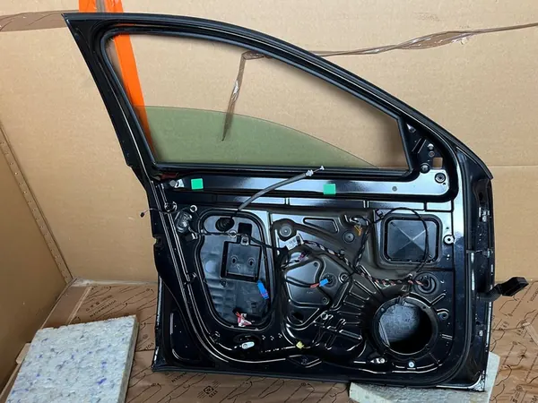 OCTAVIA 3 III 5E0 VÄNSTER FRAMDÖRR OEM 5E0831055A ST image 6