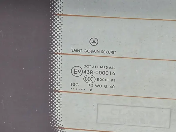 OEM VITO VIANO W639 03- Achterklep Glas image 3