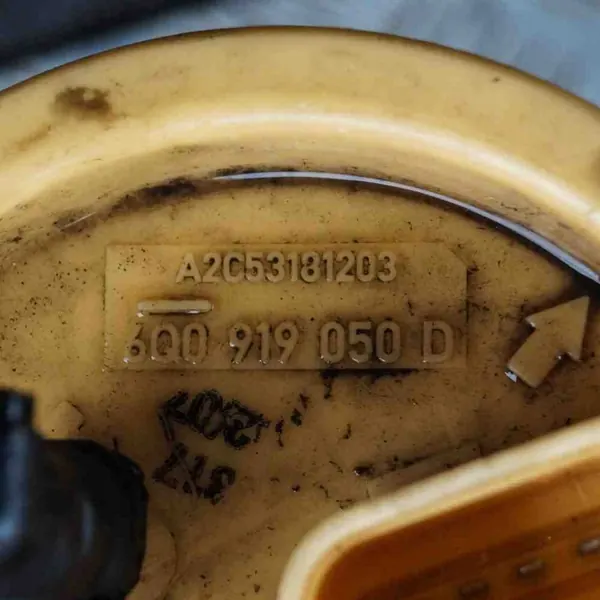 Brandstofpomp SKODA FABIA II COMBI 1.4L diesel 6Q0919050D image 3