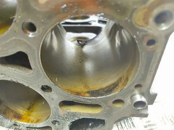 Porsche Cayenne Motorblock OEM 0221030215 image 10