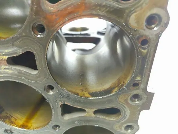 Porsche Cayenne Motorblock OEM 0221030215 image 6
