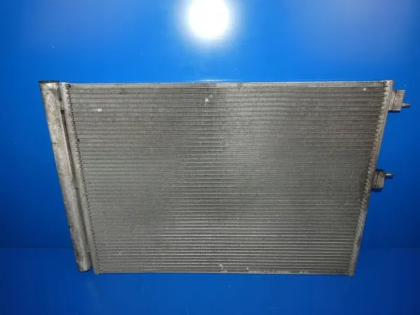 Mercedes-Benz A/C-kondensaattori A246 500 0054 image 2