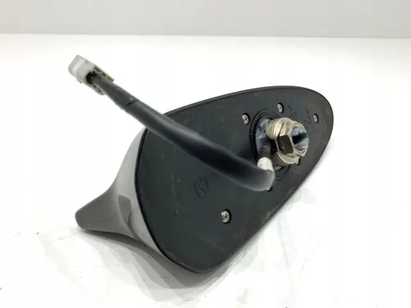 Antenne aileron OEM BJWI66930A pour Mazda 3 image 3