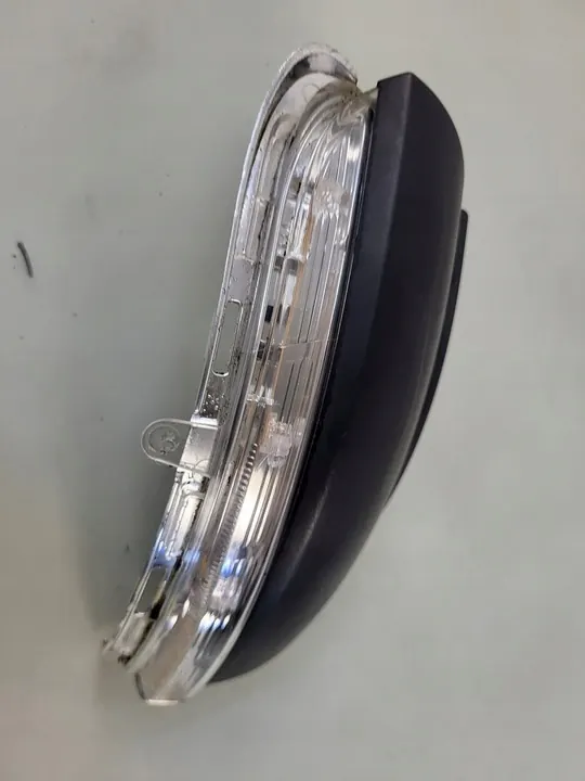 Oikean peilin indikaattorikotelo VW Touran Golf VI 2008-2012 image 4