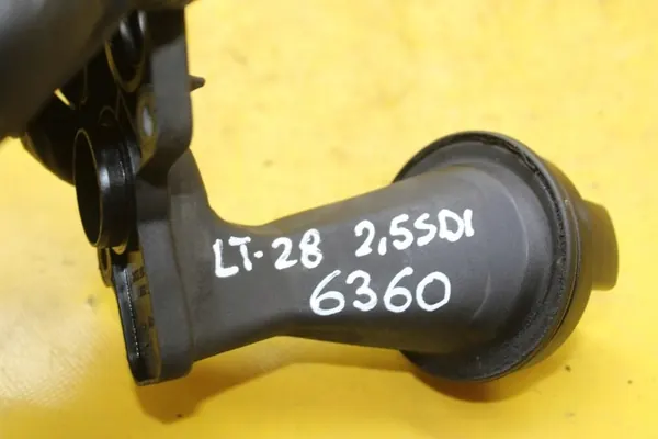 Bouchon de remplissage d'huile OEM 074115308D LT 28 2.5 SDI image 8