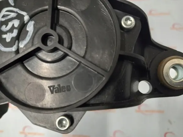 Mercedes W245 bakrutorhållarmotor OEM A1698201440 image 8