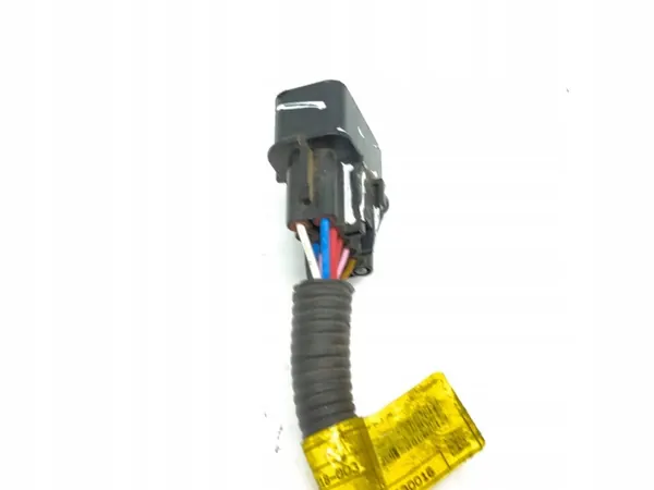 Conector injetor Hyundai Kona 2019 OEM 9162130016 image 3