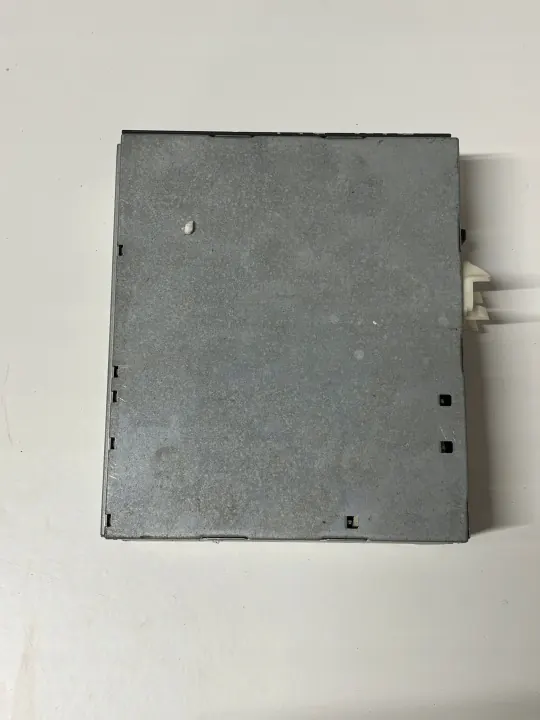Mercedes Becker Verstärker OEM A0018209389 Gebraucht image 2