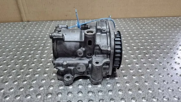 Volkswagen OE Olje Pump 04L145208H image 3