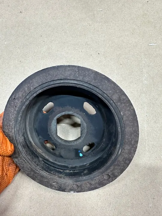 Polia do virabrequim Mercedes Vito W447 1.6 Diesel OEM 123034219R image 5