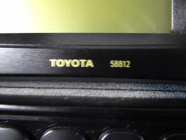Radio CD RDS OEM 86120-42130 para Toyota RAV4 II image 5