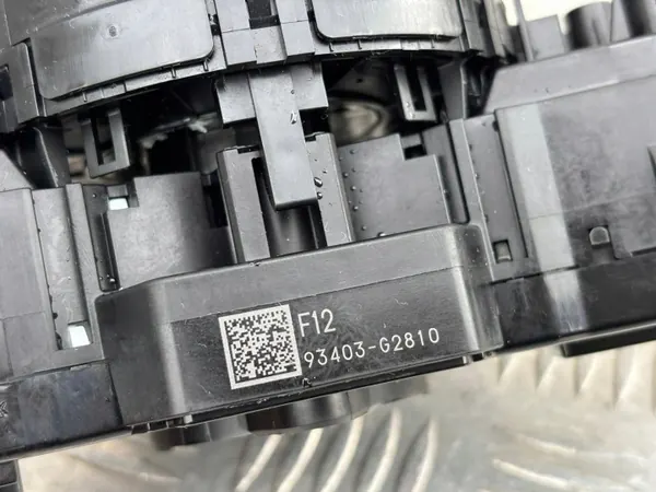 Hyundai Ioniq IV Cinta Interruptor 93403-G2810 image 4