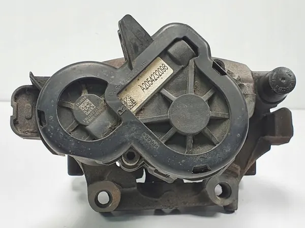 Takana oikea jarrusatula Mercedes W205 A2054232098 image 4