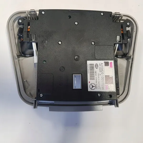 Cabinelamp Mercedes-Benz OE a2098201301 image 4