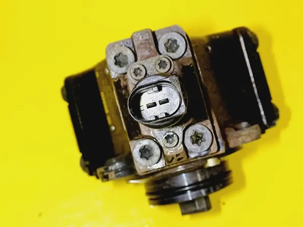 BOMBA DE INYECCIÓN SMART FORTWO I 0.8 CDI BOSCH A6600700001 image 3