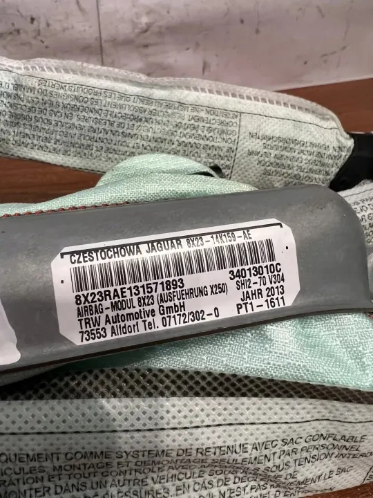 Jaguar XF Dachteile OEM D1590 - Gebraucht image 3