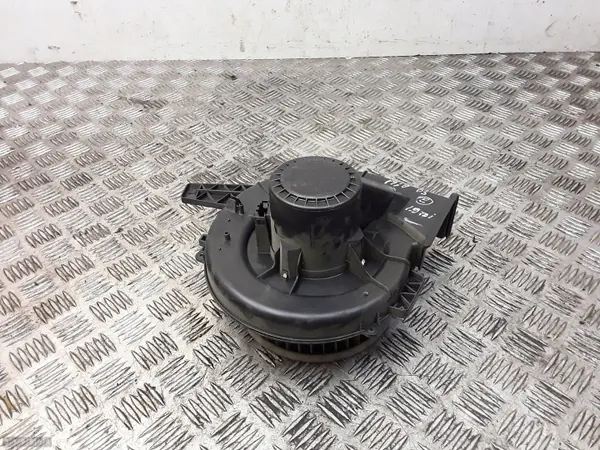 VW Heizungsgebläsemotor Lüfter OEM 6Q1820015C image 4