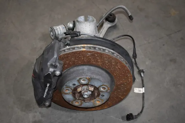 Porsche OE Voorvering rechts OEM 99134105302 image 2