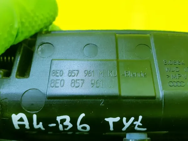 OEM 8E0857961M Tunnel-Aschenbecher für Audi A4 B6 B7 Exeo image 6