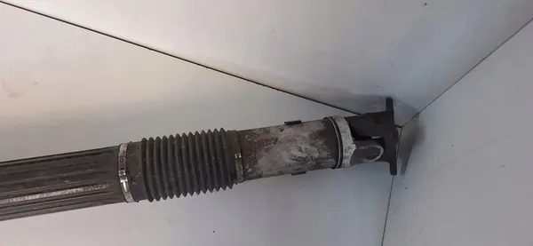 Drivaxel Jeep Commander P52853003AF image 2