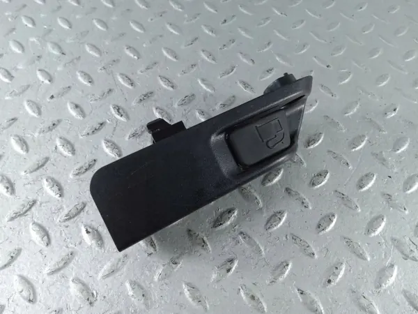 Polttoaineläppäavausvipu OEM 7730612020 Toyotalle image 2