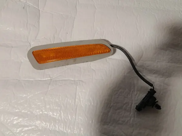 Audi R8 4S Clignotant Pare-chocs OEM 4M8807453 image 2