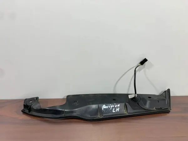Tapete de porta-malas OEM 68416655AA Chrysler Pacifica image 6