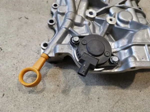Couvercle de distribution OEM LPV7557 Hyundai Kona I image 3