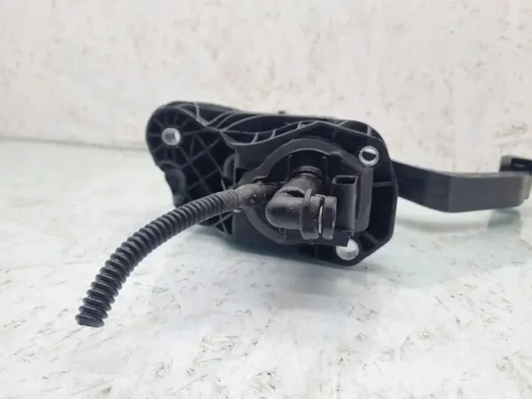 Kytkyn sylinteri OEM 3C1721059AA VW Passat B6:lle image 3